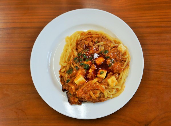 熱すぎて盛り付けがヨレた