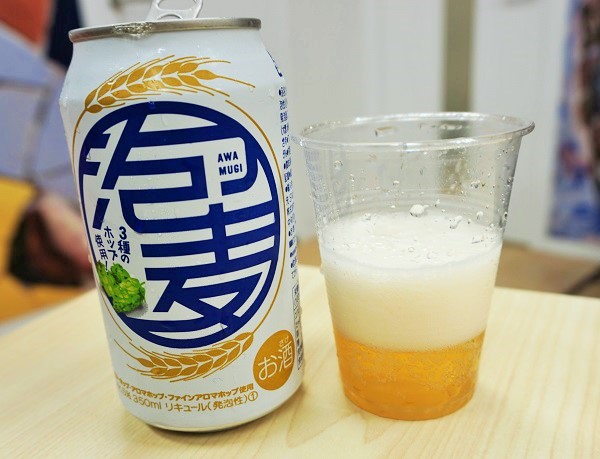 ちょっとオシャレな焼酎みたいなパッケージ