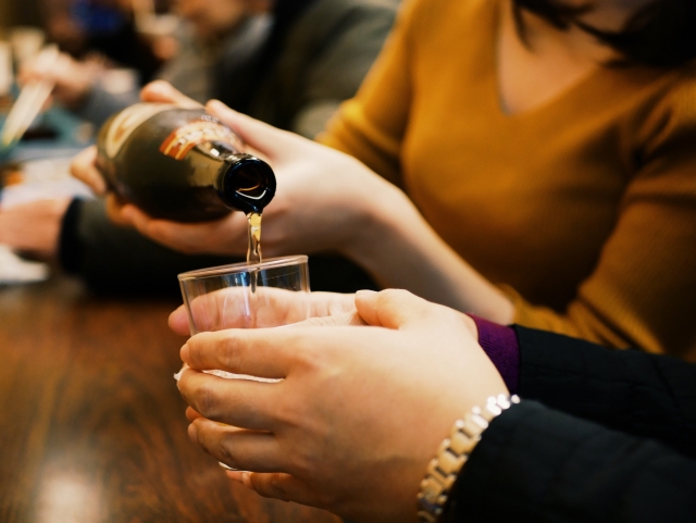 上司のコップばかりを気にしていたら楽しむことはできない