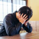 「ある日突然、糸が切れて動けなくなった」30代男性、限界の果てに見つけた“年2回の贅沢”【再配信】