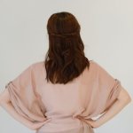 店員に「足太いですねー」と言われた女性　「そうなんですよー」と答えたが、後になって怒りがこみ上げる