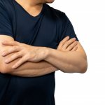 貧乏人扱いされた？店員の「うちは高いブランド物しか置いてないんですよ～」発言に怒る男性 → 店はその後……