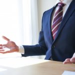 「こんなの高校生でも取れる」面接官に資格を執拗に侮辱された男性の怒り「なんで人の資格を……」