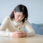 なんで？「田舎をバカにして人を見下すね」友人を自宅マンションに泊めたら“絶縁メール”が届いた女性