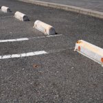“社長の車が玄関前にある会社はダメだ“ 訪問先で偉そうに語る上司に「それ、うちの会社……」と気づいてしまった男性