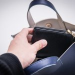 バイト先で財布なくした？ 現金抜かれた状態で発見　駅員に届けた「太った男」の正体は……