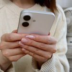 BL小説の感想を友人にLINEしていたら「マナー違反」と激怒された女性　「あなた何様？」と怒りの絶縁