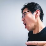 「営業なんてどうでもいい、子どもを預かれ！」と怒鳴る副店長に男性が反論→権力者の前で態度豹変【衝撃エピソード再配信】