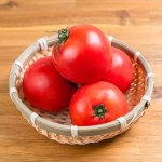 悪質クレーマー「トマトに爪楊枝が刺さってる」と返品要求→防犯カメラが捉えた衝撃の映像