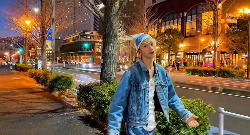 ●プロフィール●レイ・ヴォルク（Rei Volk）――1999年７月生まれ。神奈川県横浜市出身。2022年から地元横浜でラッパーとしてアーティスト活動を開始。ほぼ同時期にTikTokでのライブ配信もスタート。現在、Apple MusicやSoundCloudで多数オリジナル楽曲を配信中。2025年８月に新作MV「もう1回」をApple Musicよりリリース