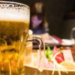 不公平すぎる割り勘　ママ友の食事会で「旦那も呼んでいい？」 → 酒盛り後に「ひと家族5000円ね」に絶句