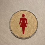 コンビニ店員が目撃「男子トイレが空いてないと女子トイレに黙って入る」衝撃の迷惑客