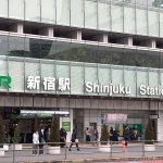 新宿駅で“ぶつかりおじさん” 被害　5時間後も続く痛みに怒り「身体的に弱い人しか狙わない卑怯者」