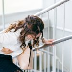 「1日8時間を週5なんて無茶苦茶すぎる」フルタイム勤務が“体力的にきつい”という人々の声