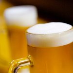 生ビール4杯目で「すごーい！”あばずれ”ですね」　店員に言われた30代女性の困惑「それを言うなら……」